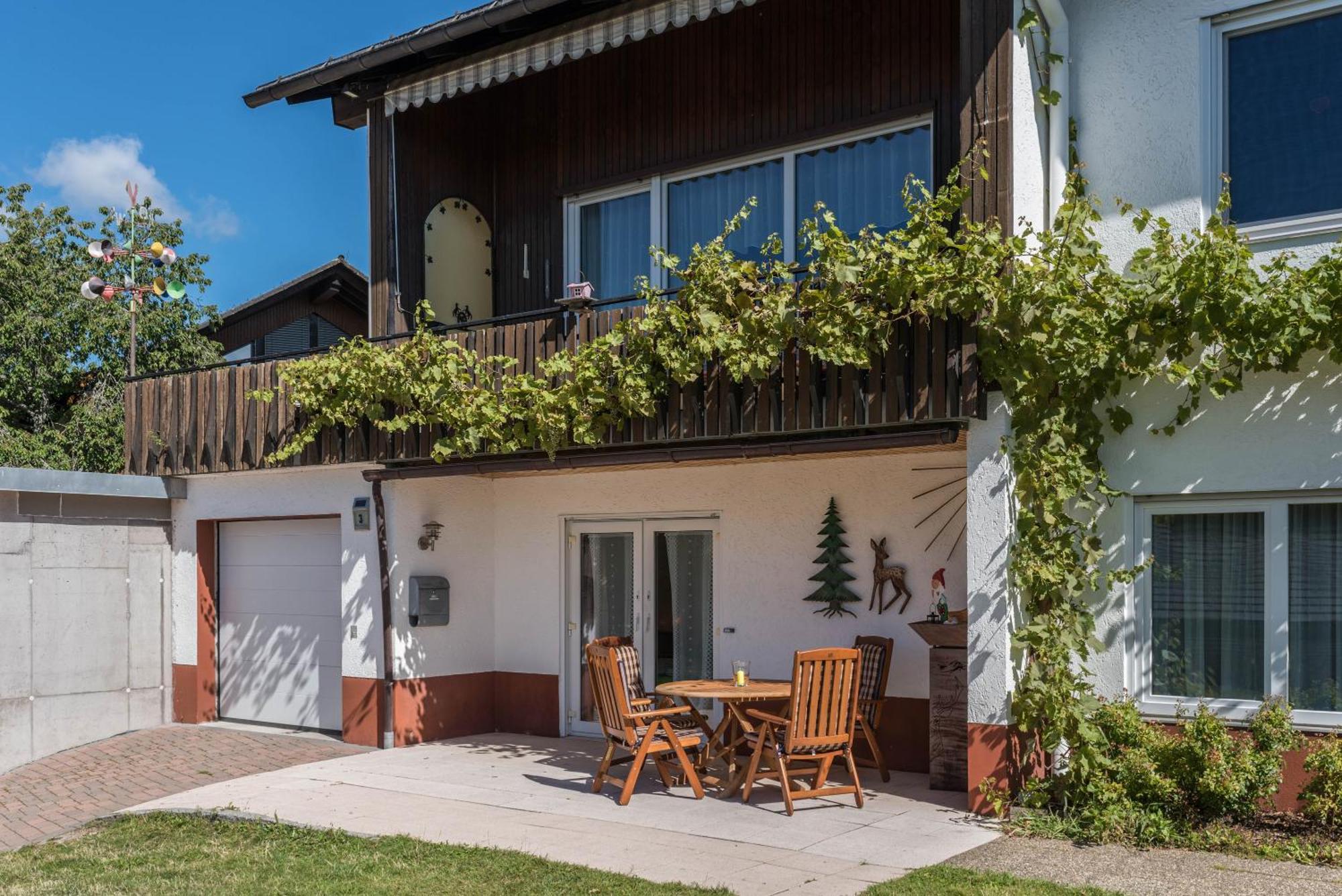 Haus Isele Lägenhet Urberg Exteriör bild