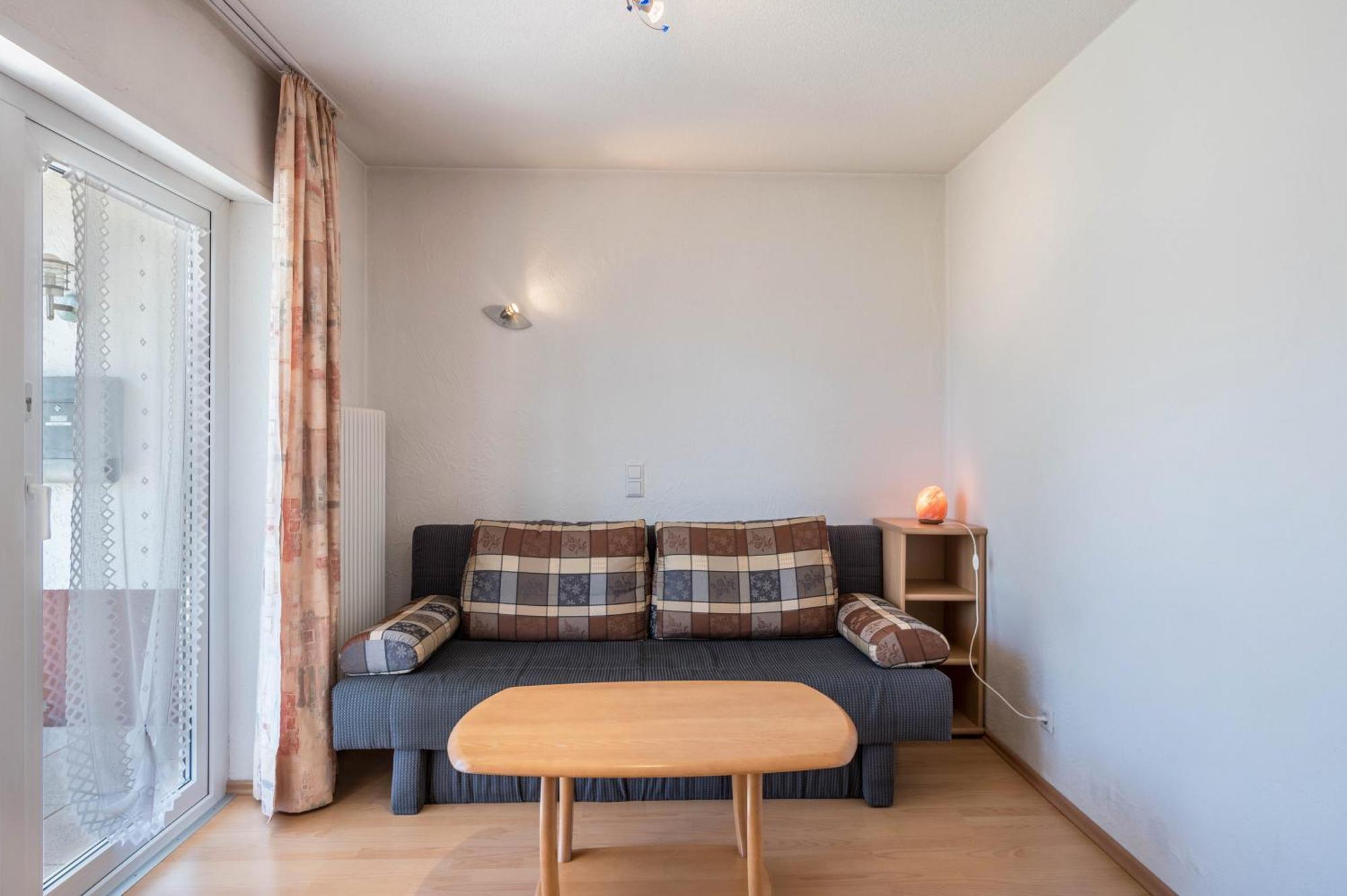 Haus Isele Lägenhet Urberg Exteriör bild