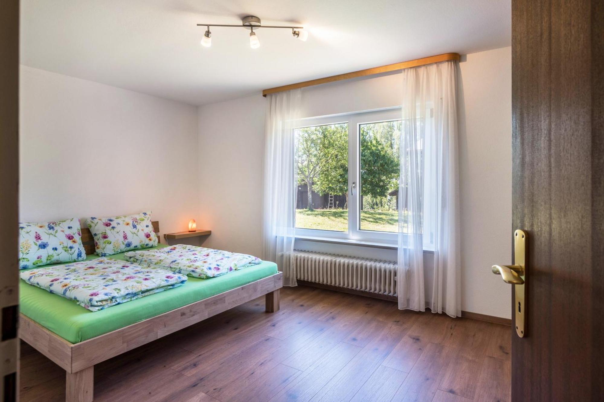 Haus Isele Lägenhet Urberg Exteriör bild