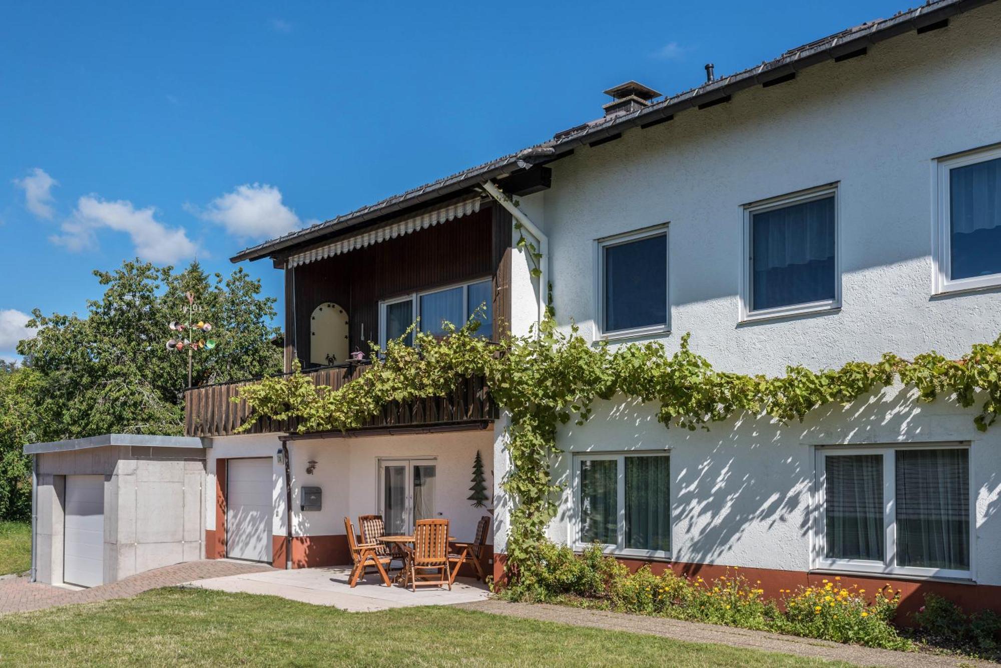 Haus Isele Lägenhet Urberg Exteriör bild